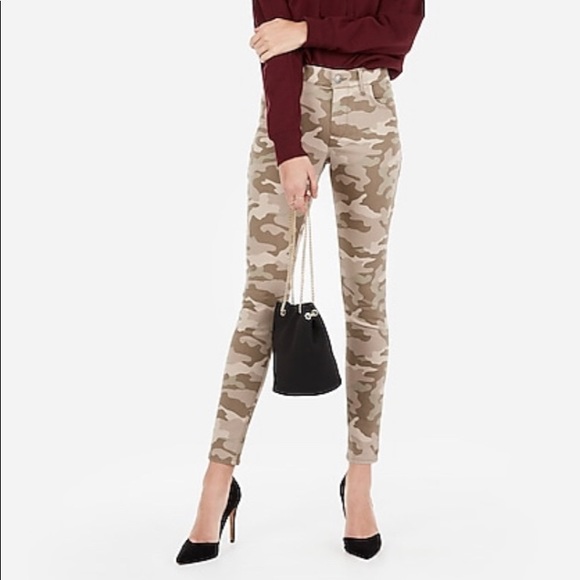 Mid Rise Camo Jean Leggings - Picture 2 of 3